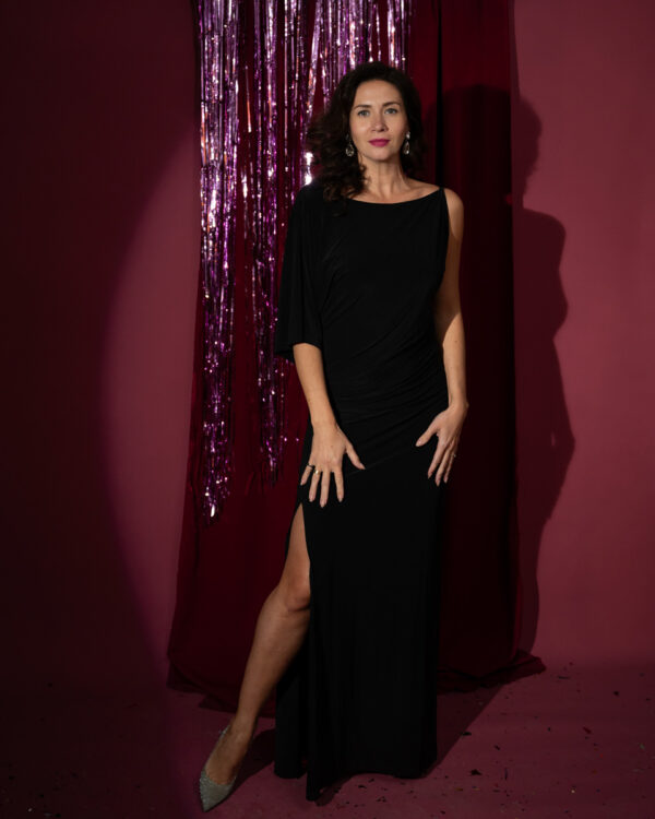 One shoulder dress