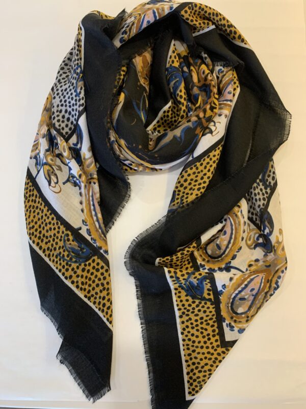 Faux fur scarf