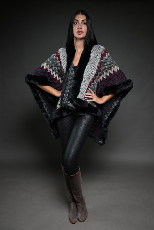 Cape wrap black