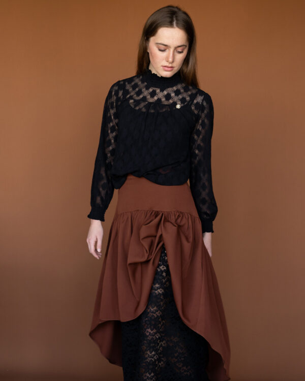 Skirt with lace