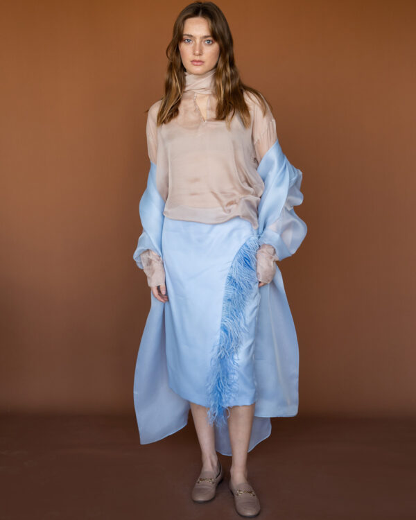 Skirt with feathers